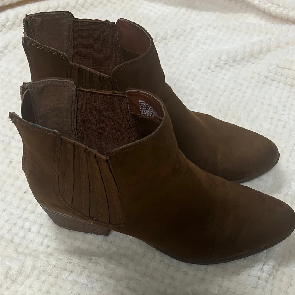 Esprit Trissa Suede Brown Ankle Boots Size 10